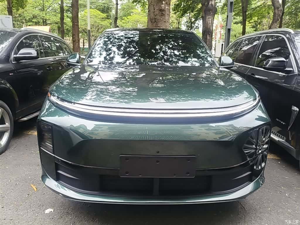 Li Auto L6, 2025 3