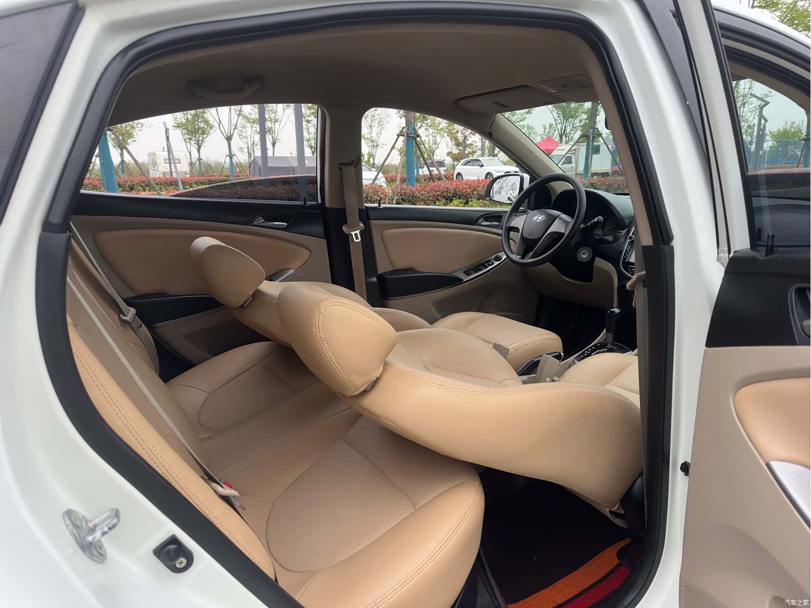 Hyundai GLS, 2014 19