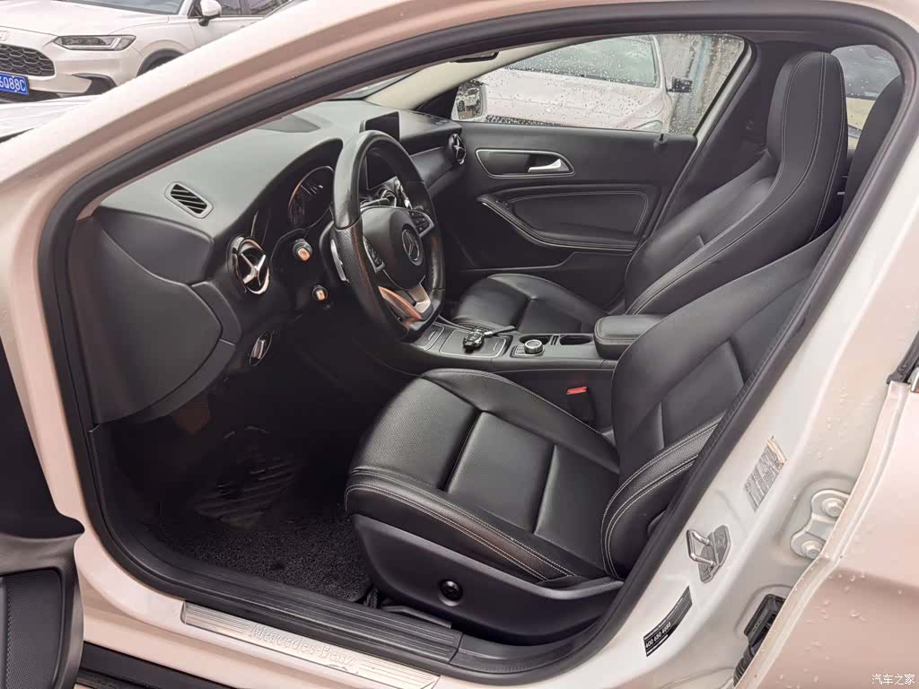 Mercedes-Benz GLA, 2019 9