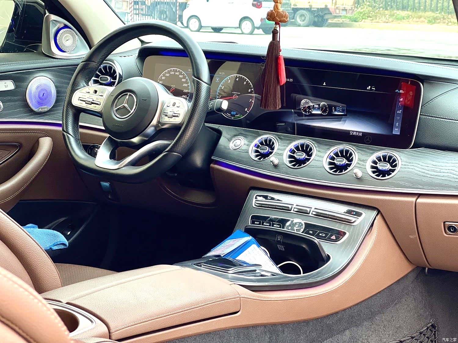 Mercedes-Benz E-Class, 2019 8