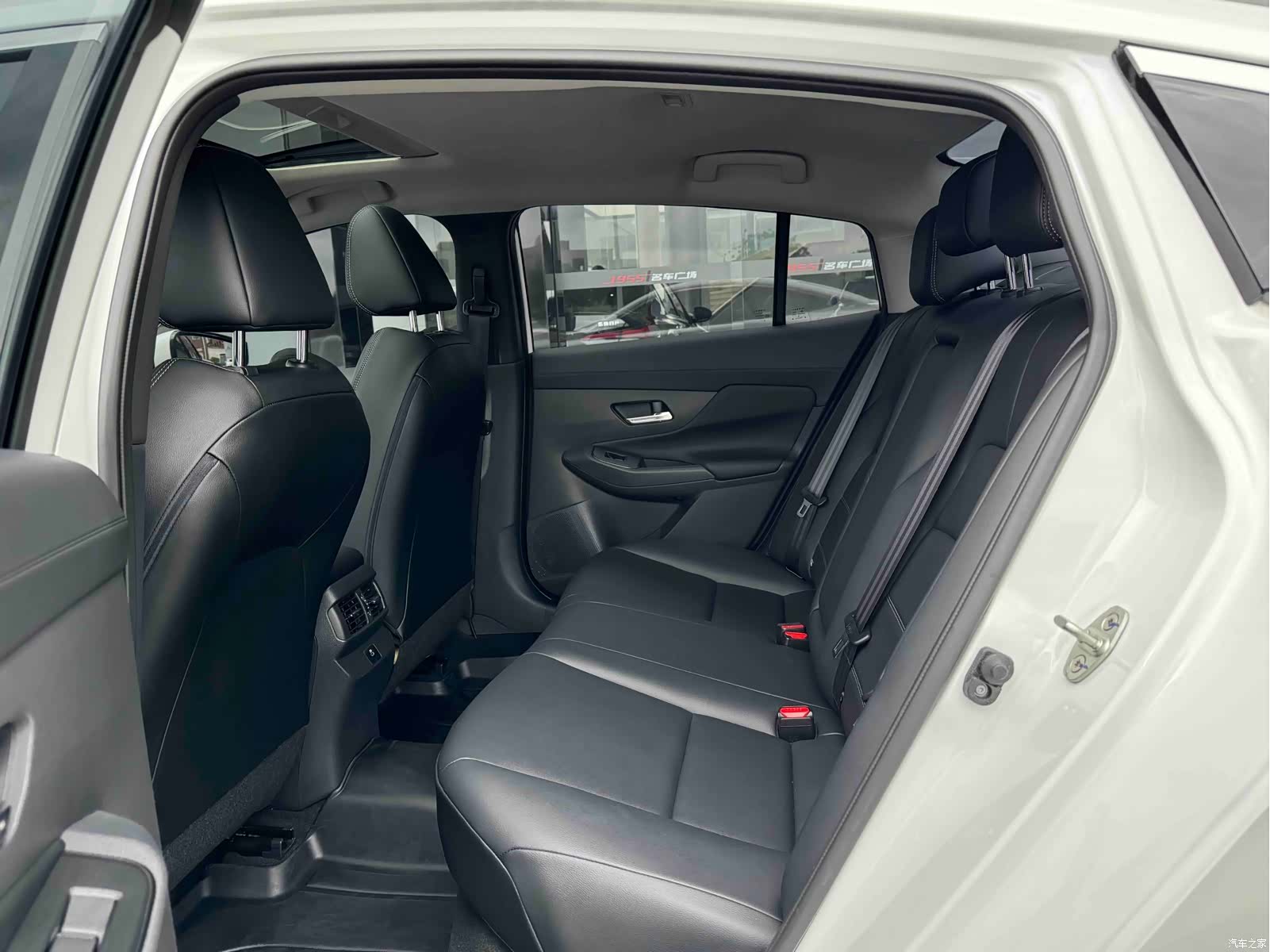 Nissan Sylphy, 2026 6