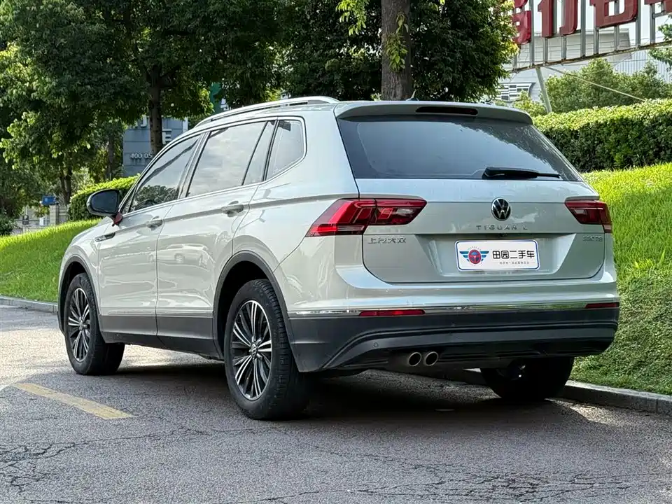 Volkswagen Tiguan L