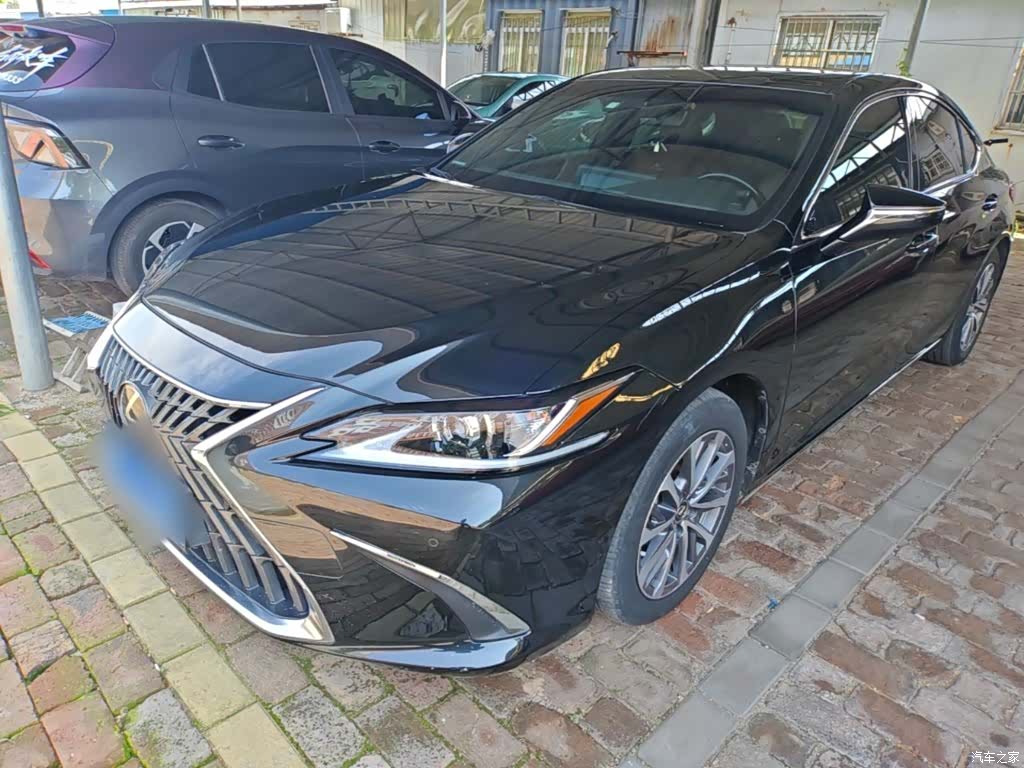 Lexus ES, 2022 2