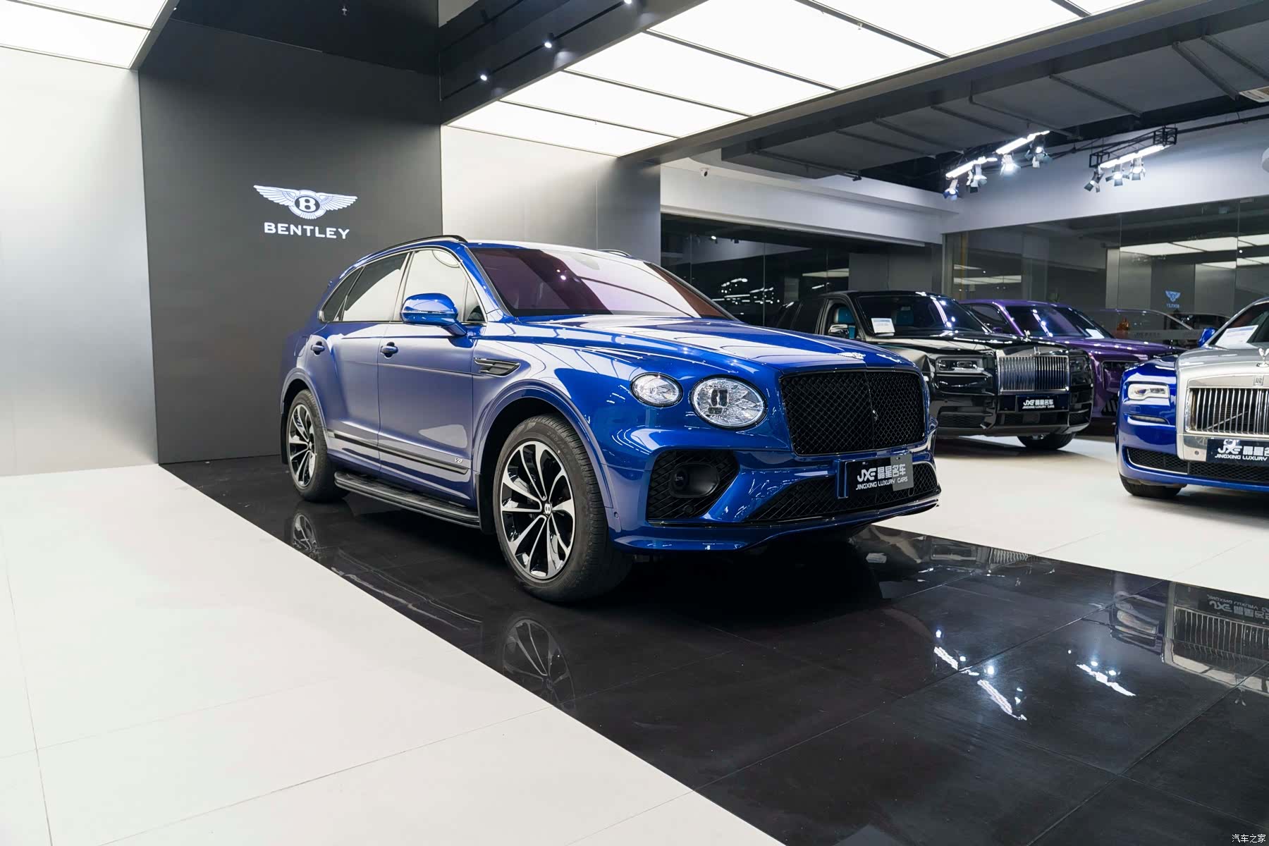 Bentley Bentayga, 2021 3