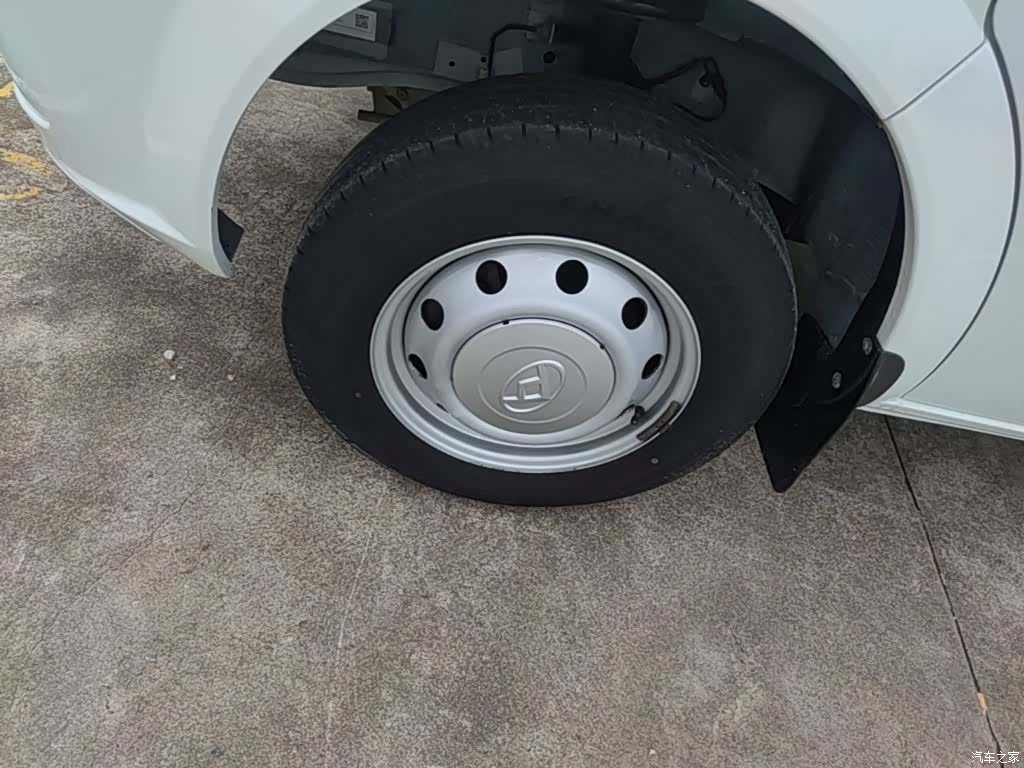 Maxus V80, 2023 25