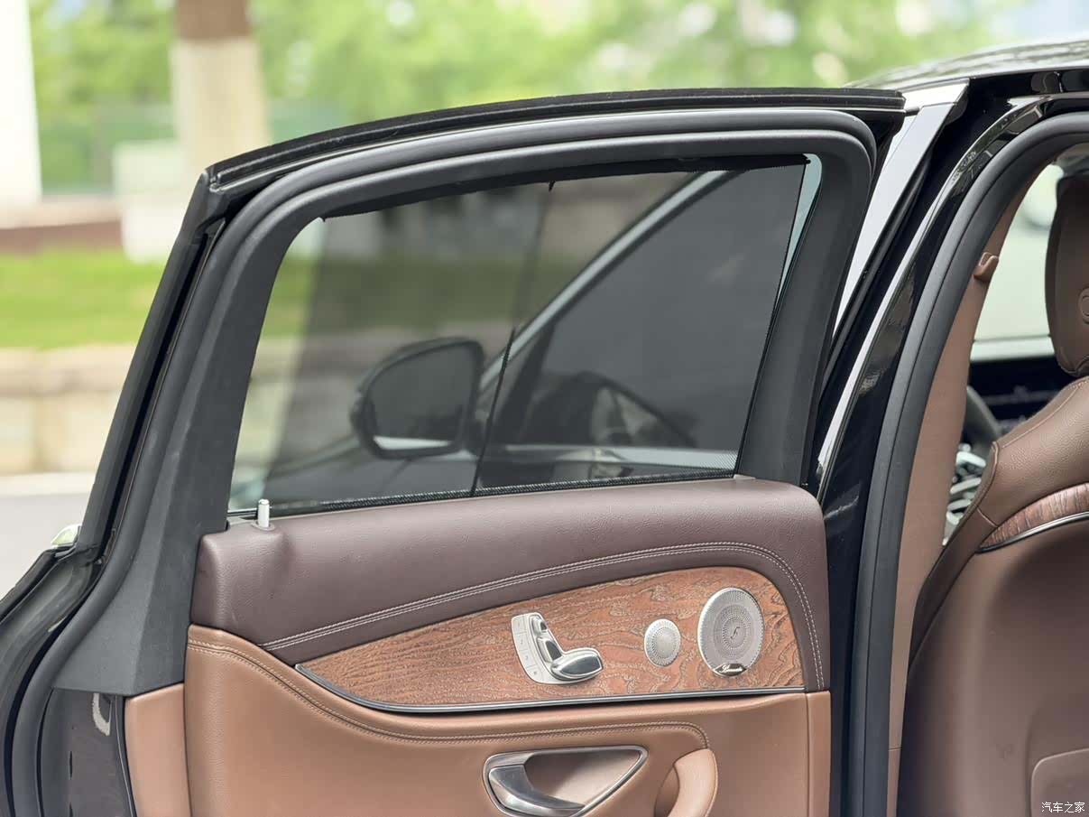 Mercedes-Benz E-Class, 2022 14