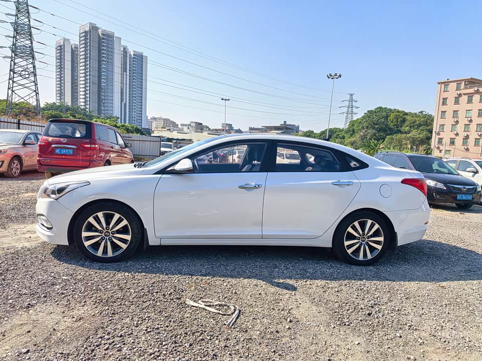 Hyundai Name picture