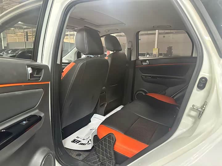 BAIC EV EX 2016 EX 200 le ku ban