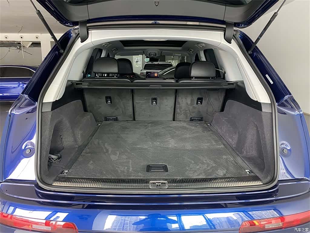 Audi Q7, 2019 9
