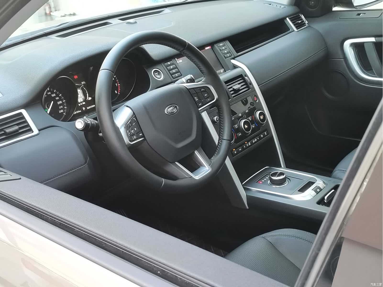 Land Rover Discovery, 2017 10