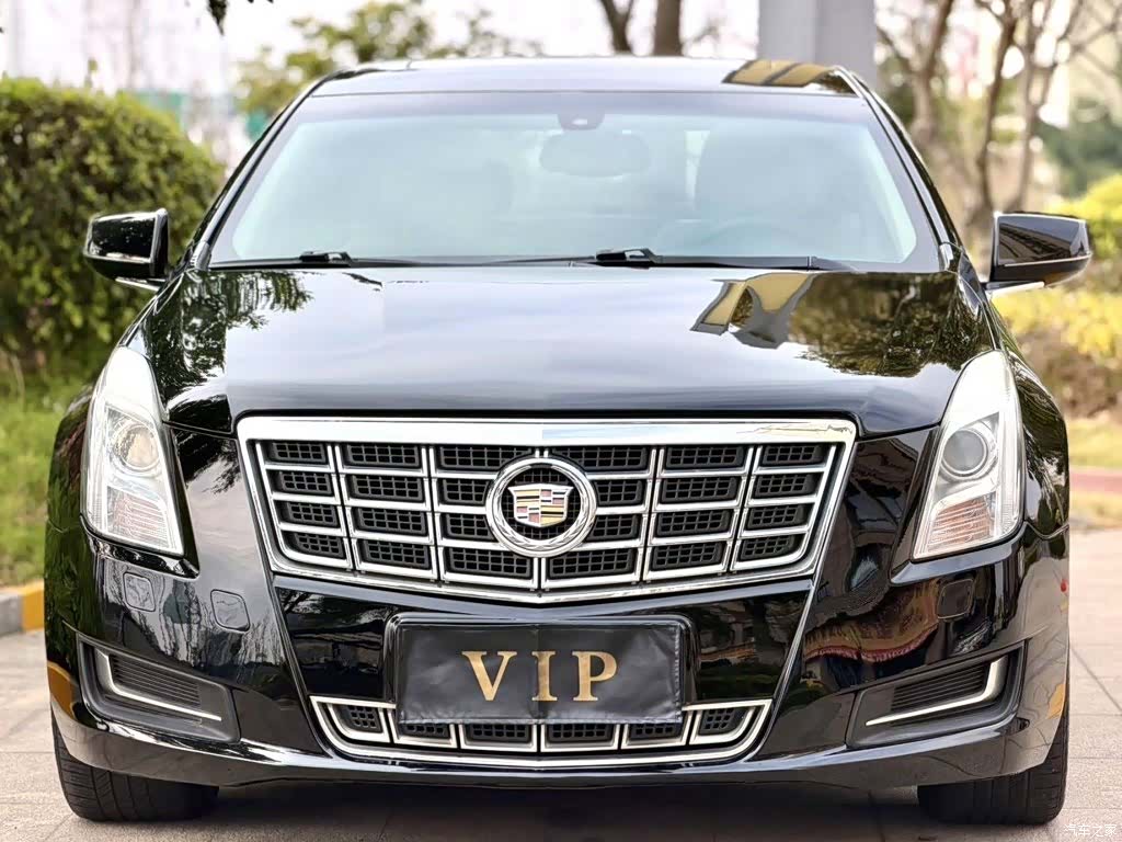Cadillac XTS, 2013 2