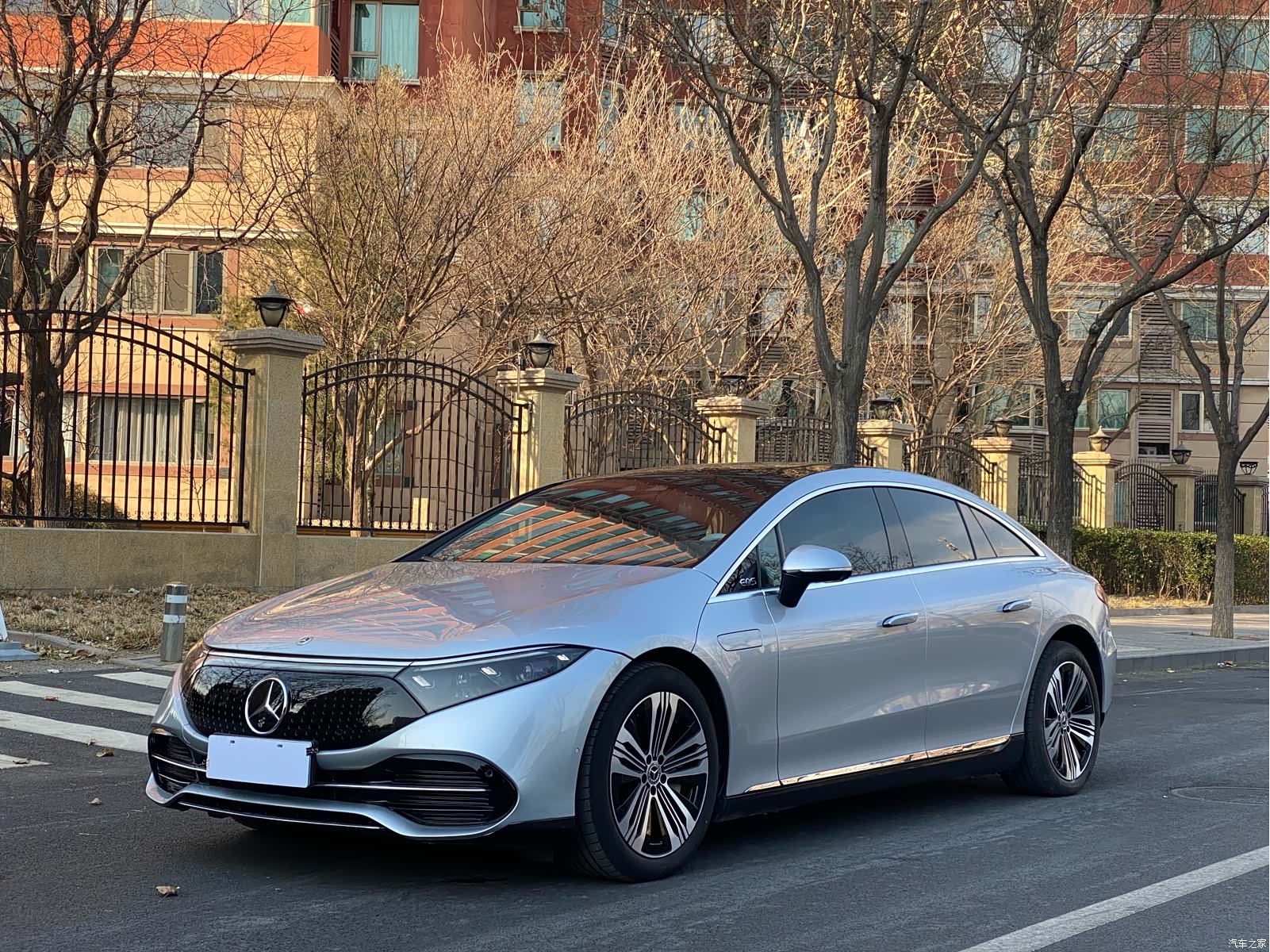 Mercedes-Benz EQS, 2024 1