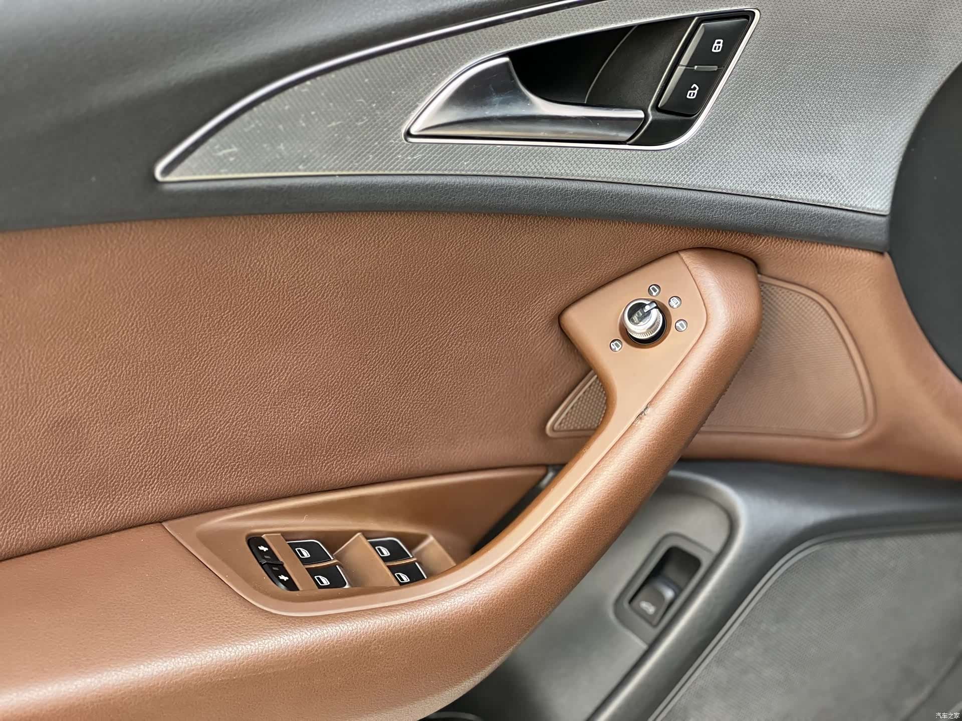 Audi A6L, 2013 15