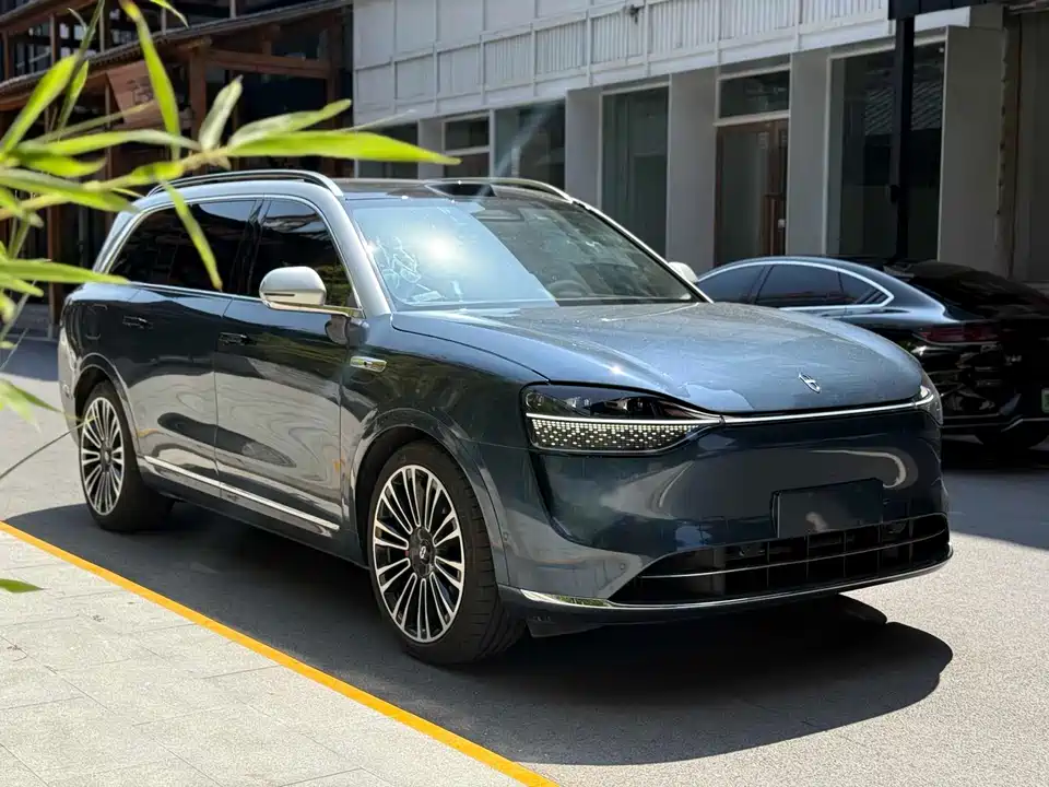 AITO Ask the world M9