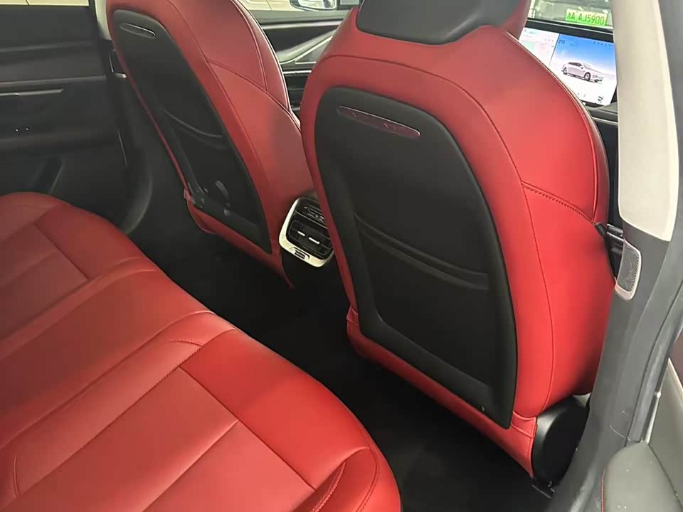 XPENG P7 XPENG P7