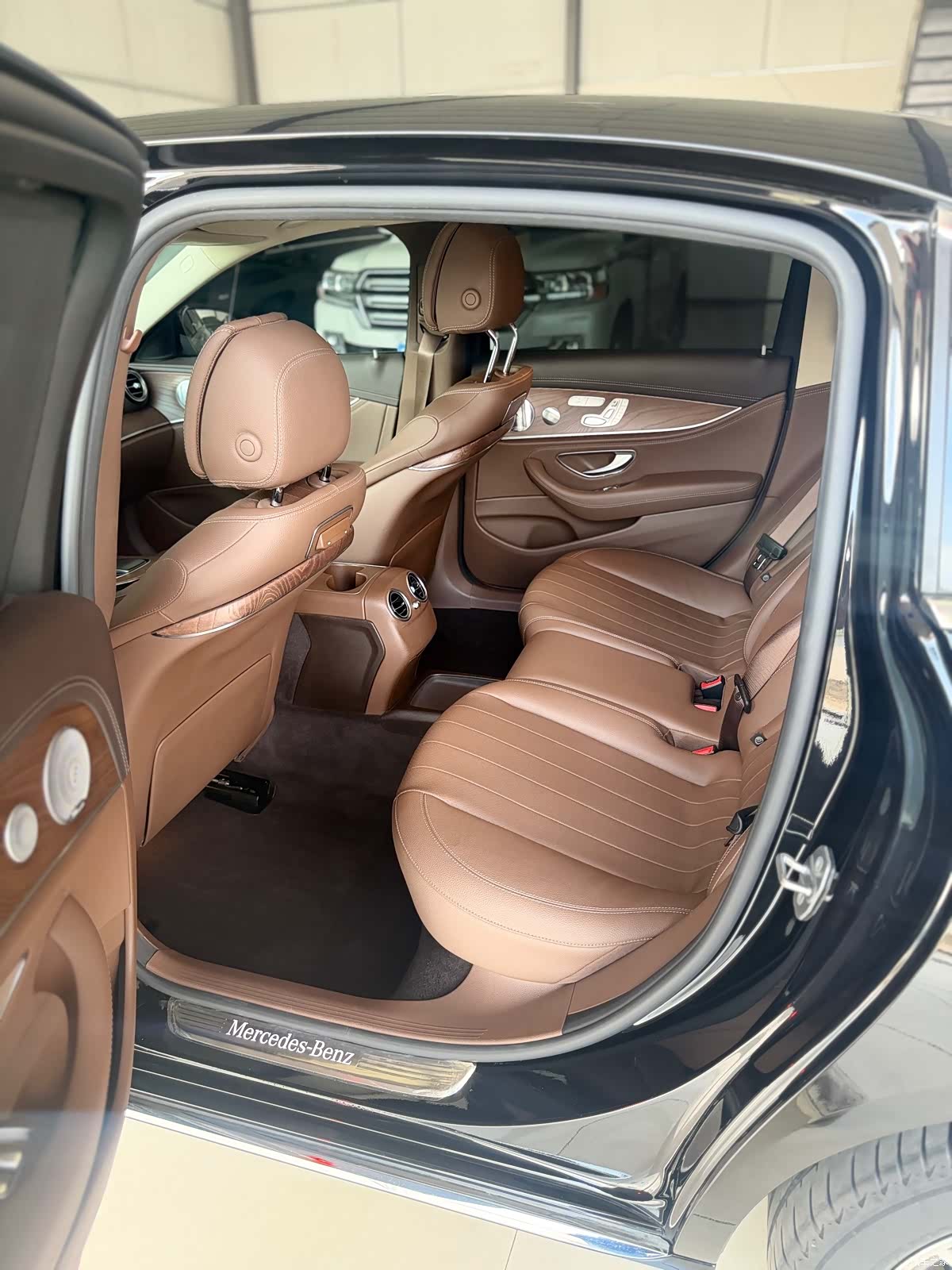 Mercedes-Benz E-Class, 2019 6