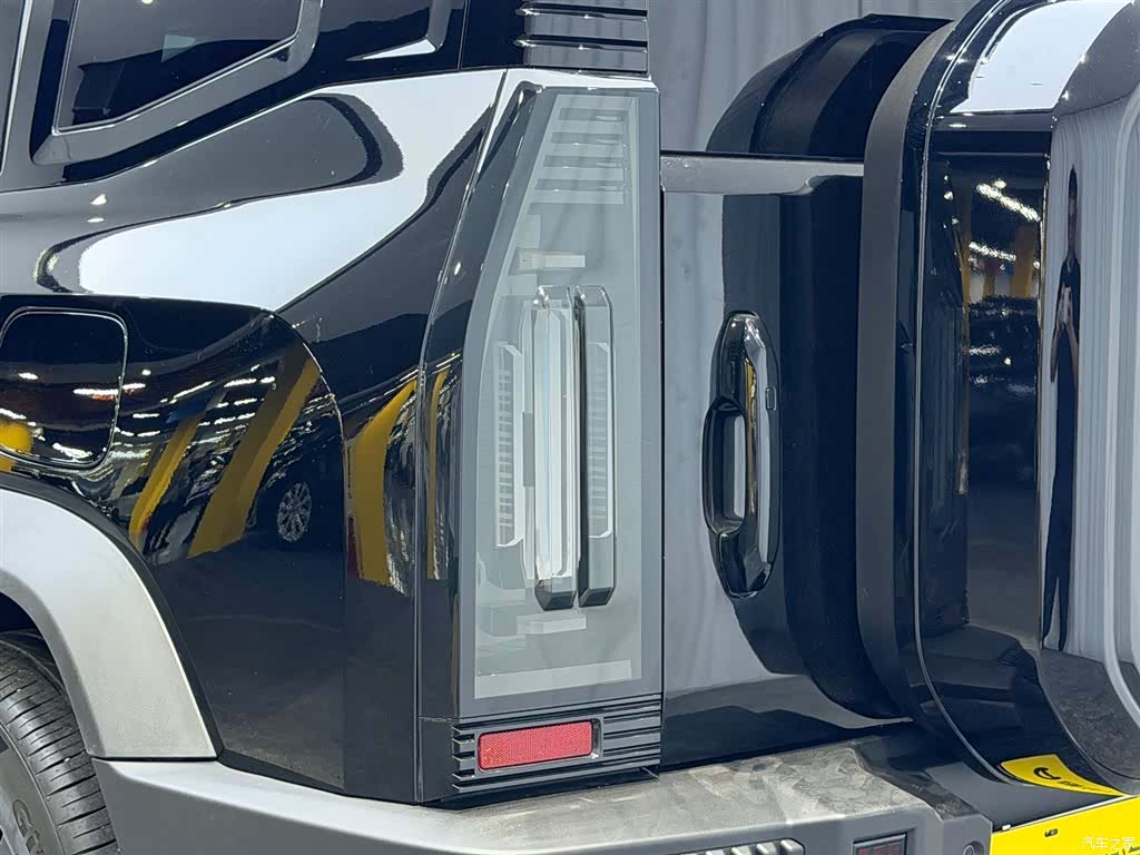 Jetour Traveller, 2024 11