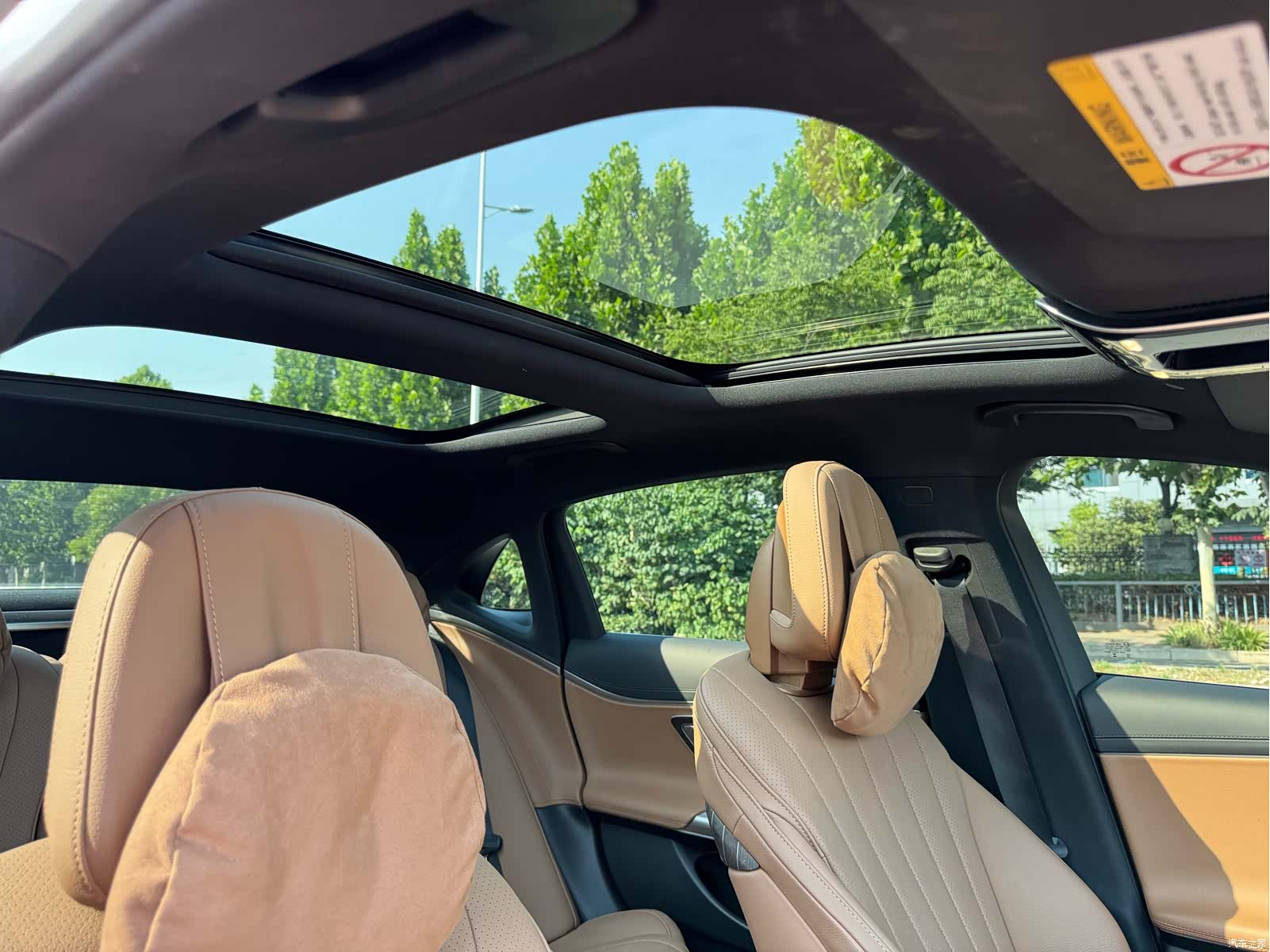 Mercedes-Benz E-Class, 2024 19