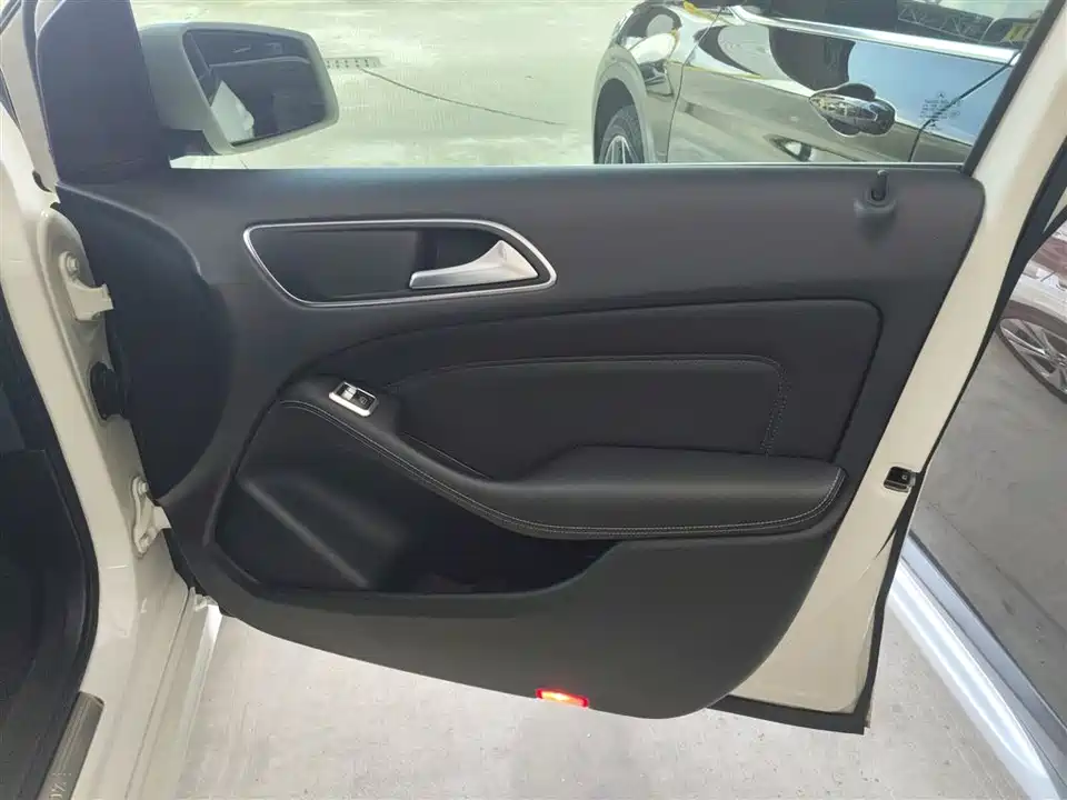 Mercedes-Benz Class B