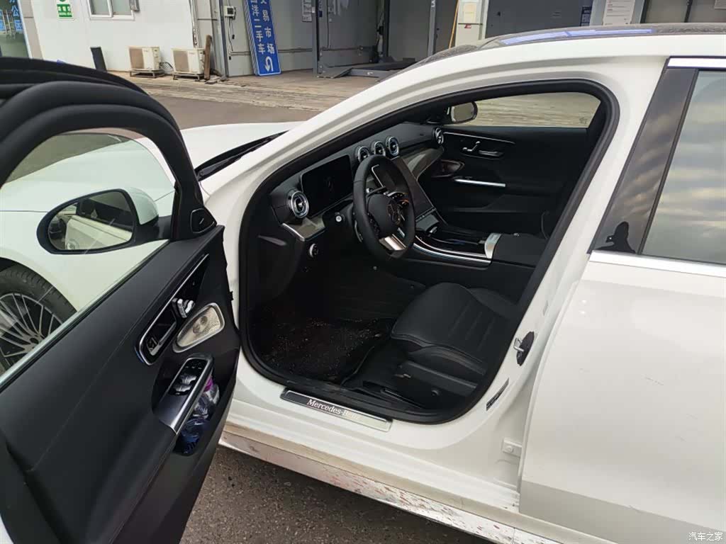 Mercedes-Benz C-Class, 2026 2