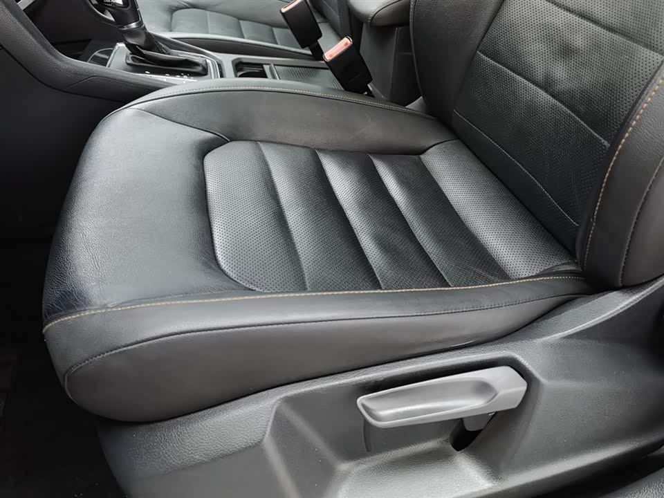 Volkswagen Golf*Jiayu