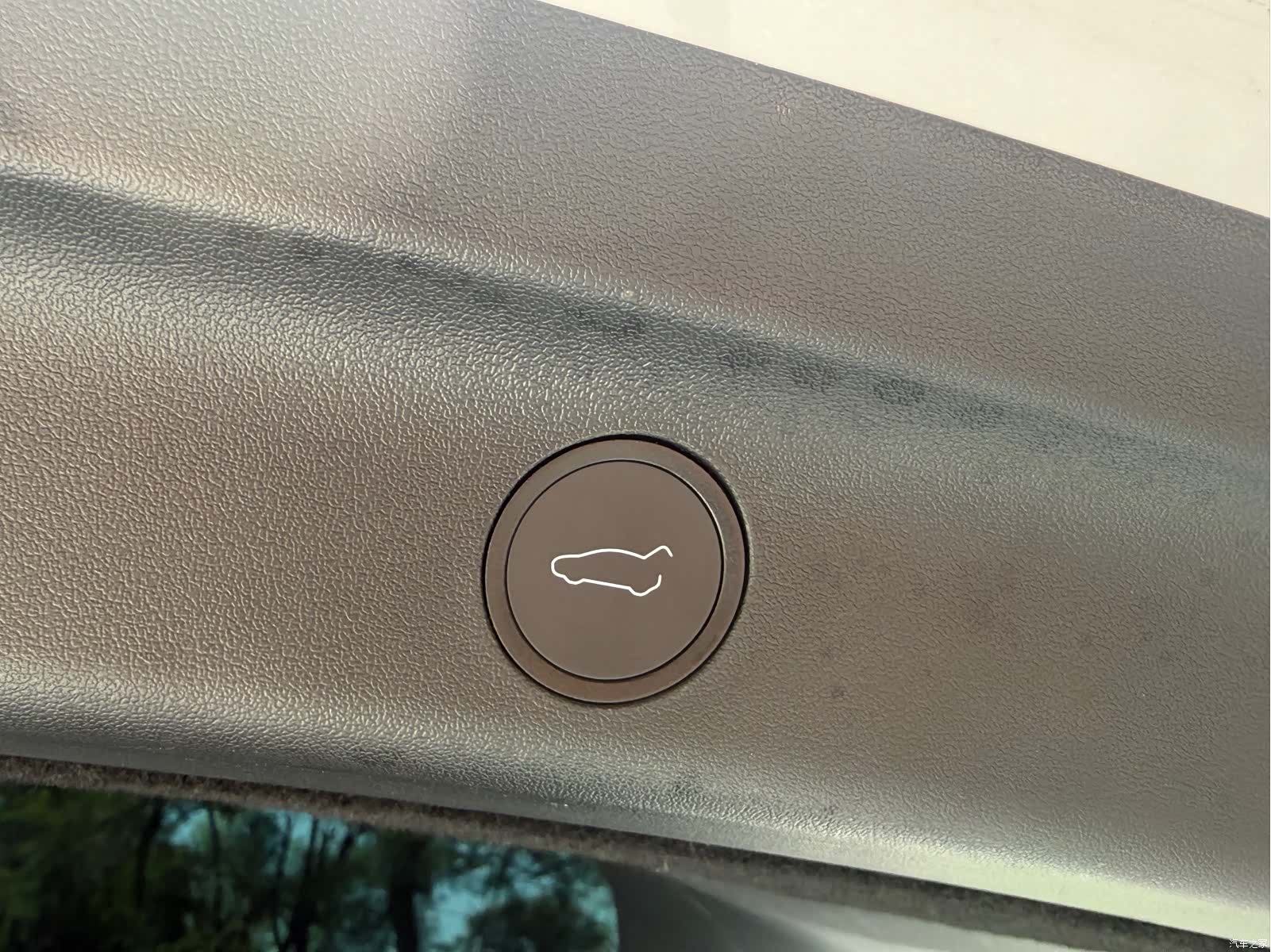 Tesla Model Y, 2022 18