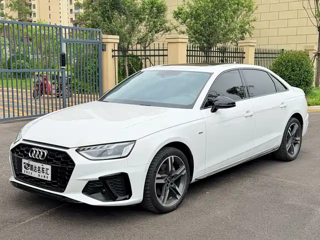 Audi A4L 2023 — купить из Китая под заказ