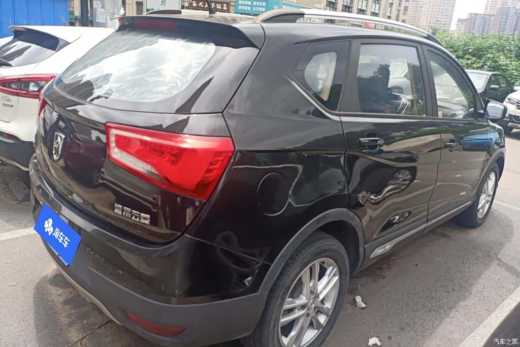 Wuling 560, 2016 3