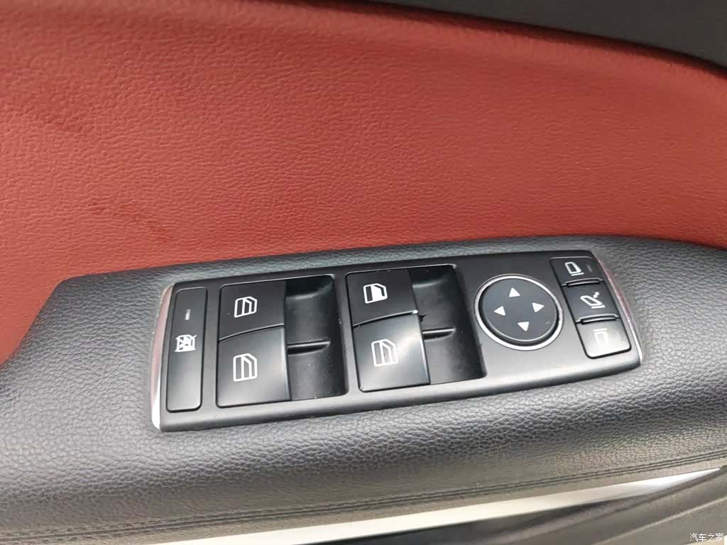 Mercedes-Benz E-Class, 2013 9