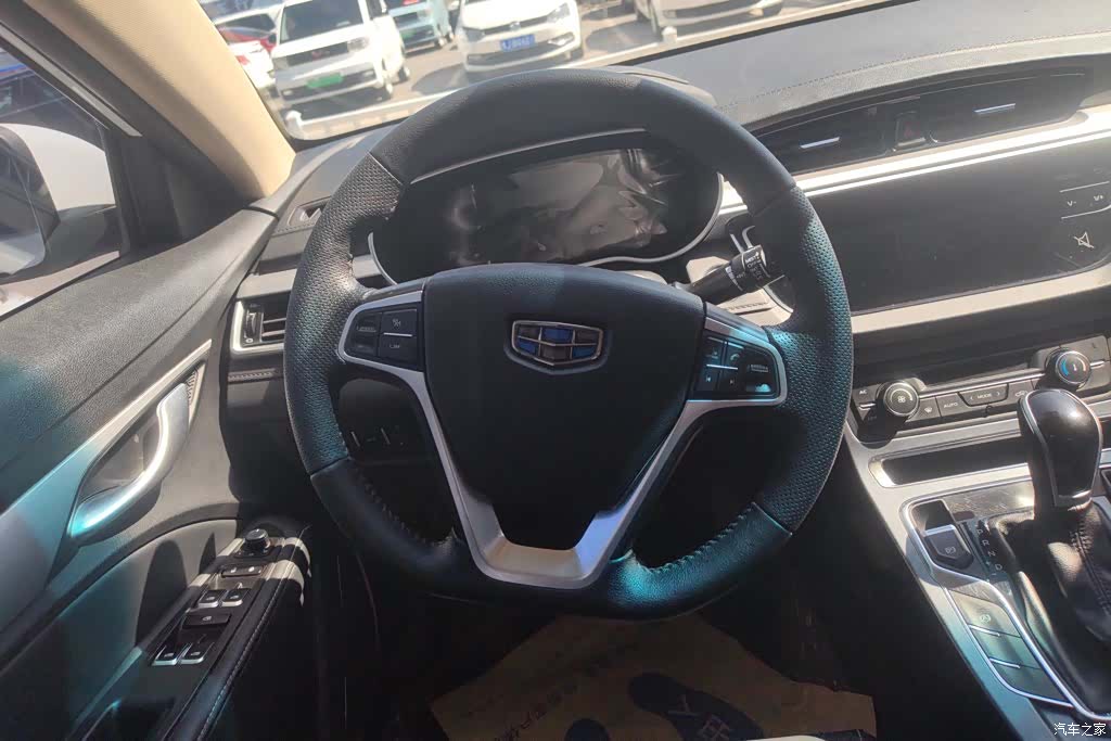 Geely Emgrand, 2018 15