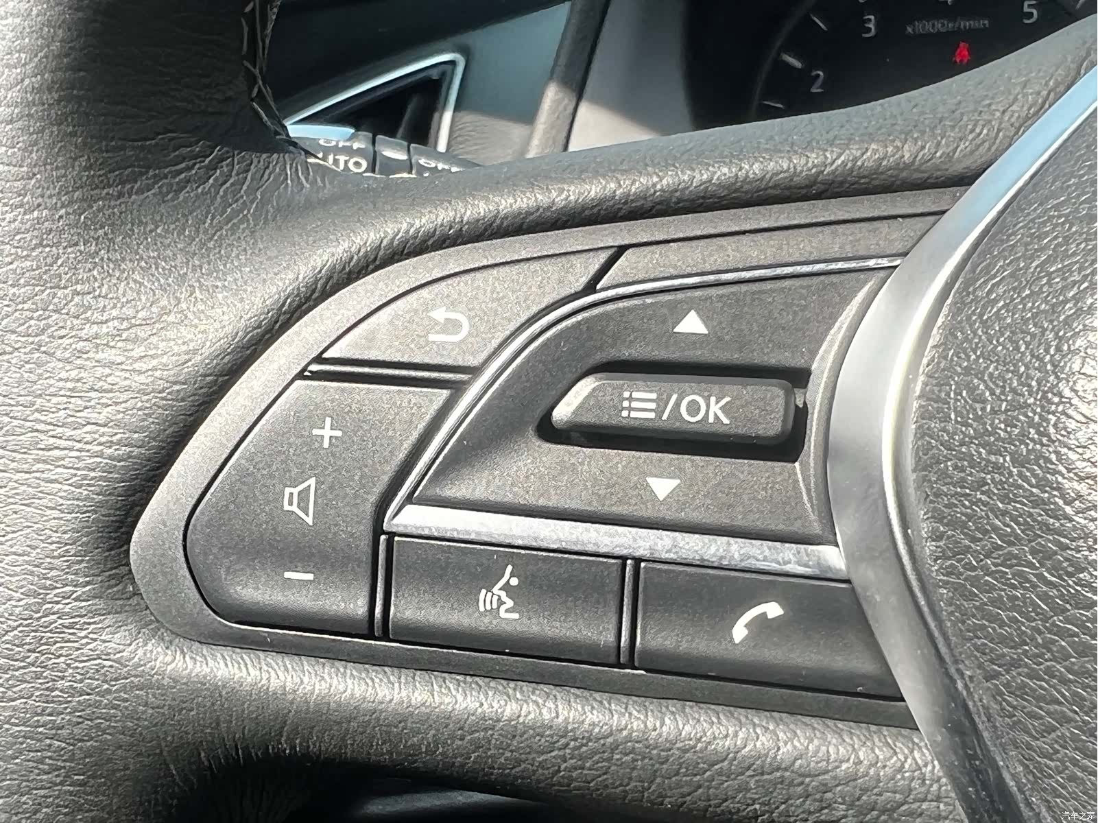 Infiniti Q50L, 2019 39