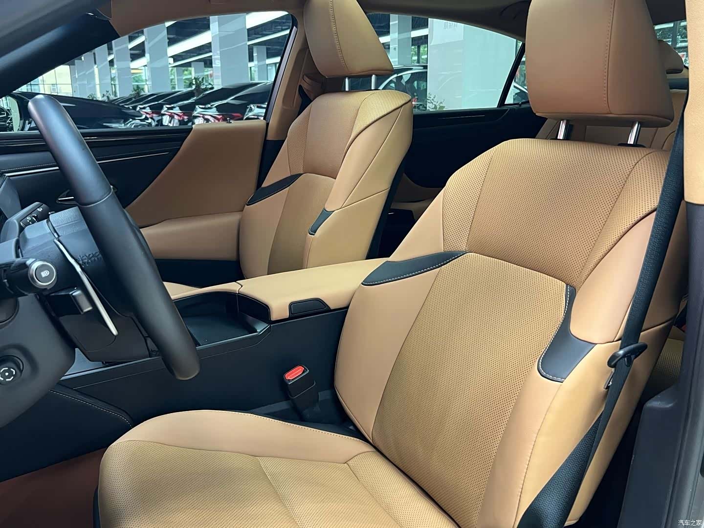 Lexus ES, 2024 9