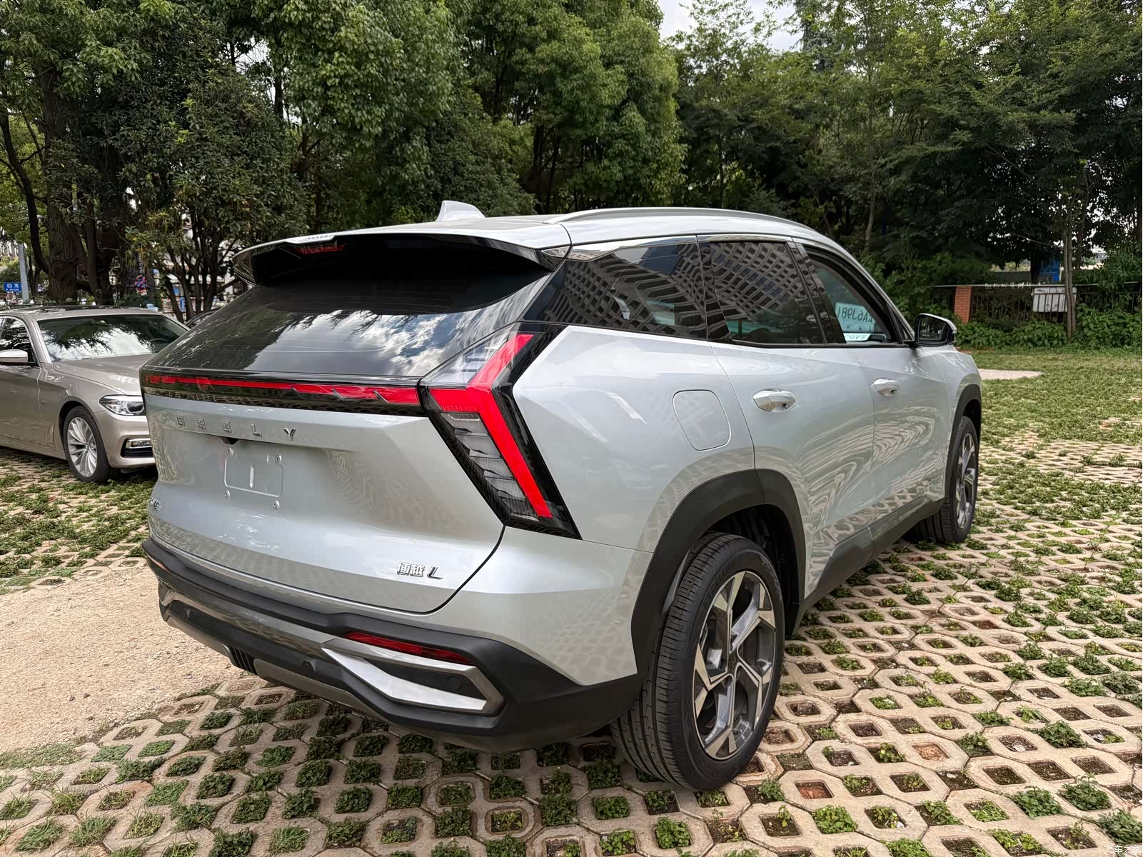 Geely Boyue, 2024 13