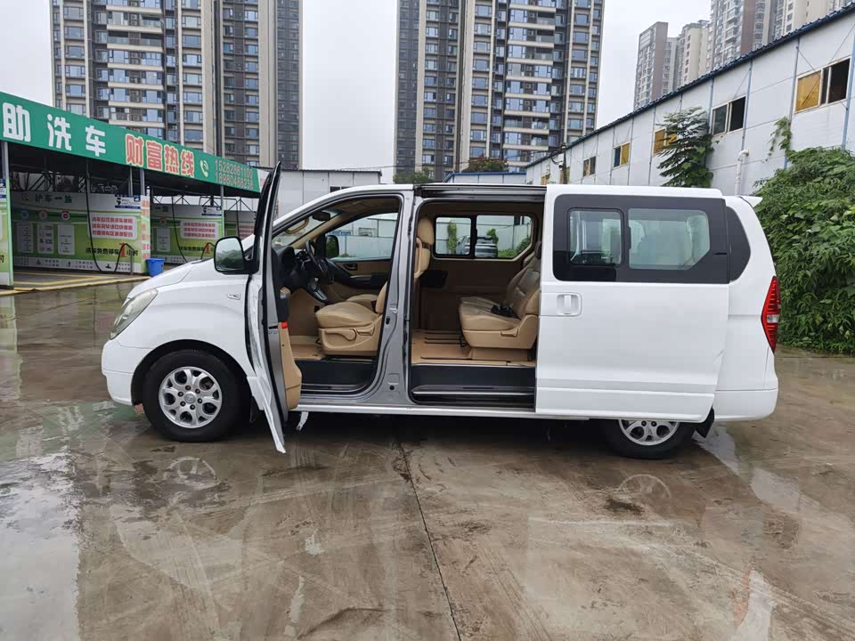 Hyundai H-1 Huiyi