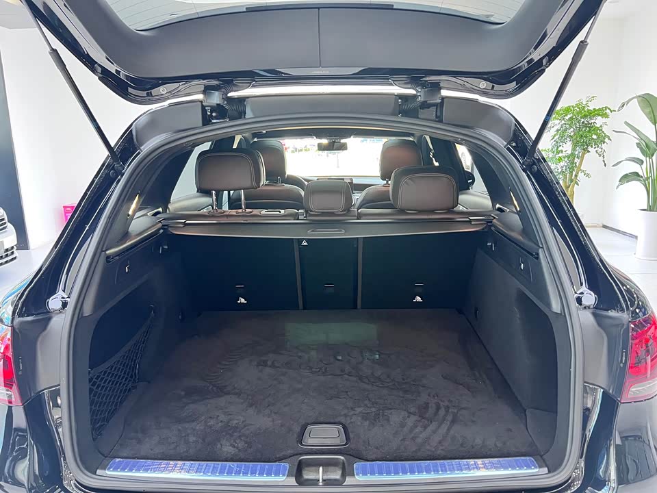 Mercedes-Benz GLC Mercedes-Benz GLC