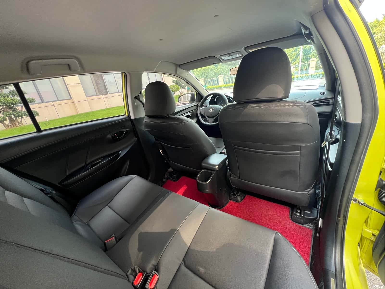 Toyota YARiS L, 2017 12