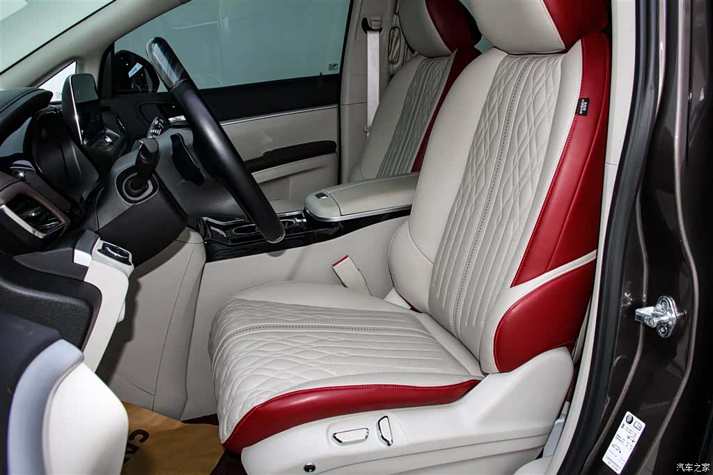 Buick GL8, 2024 18