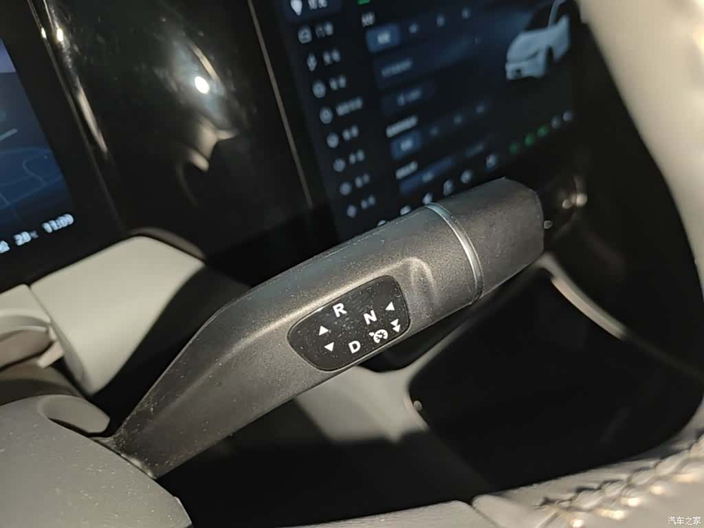 Leapmotor C01, 2023 14