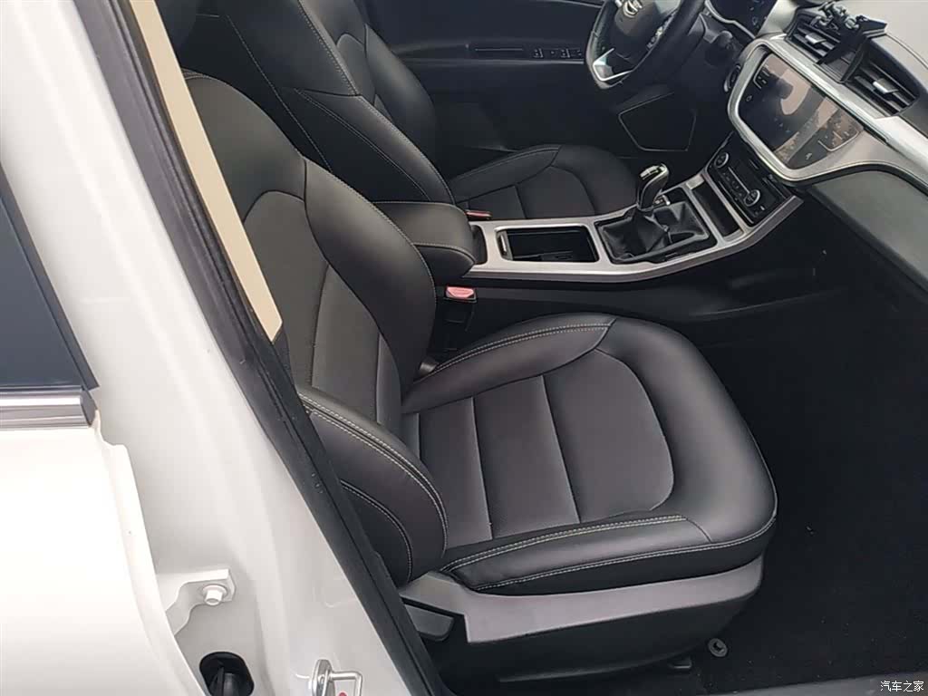 Geely Emgrand, 2020 25