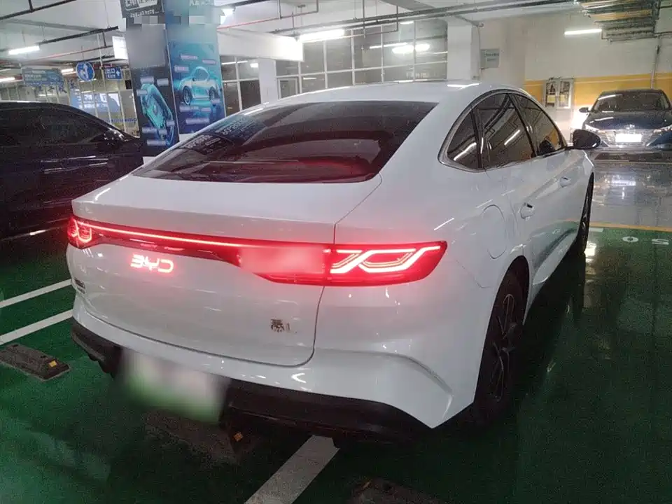 BYD Qin L