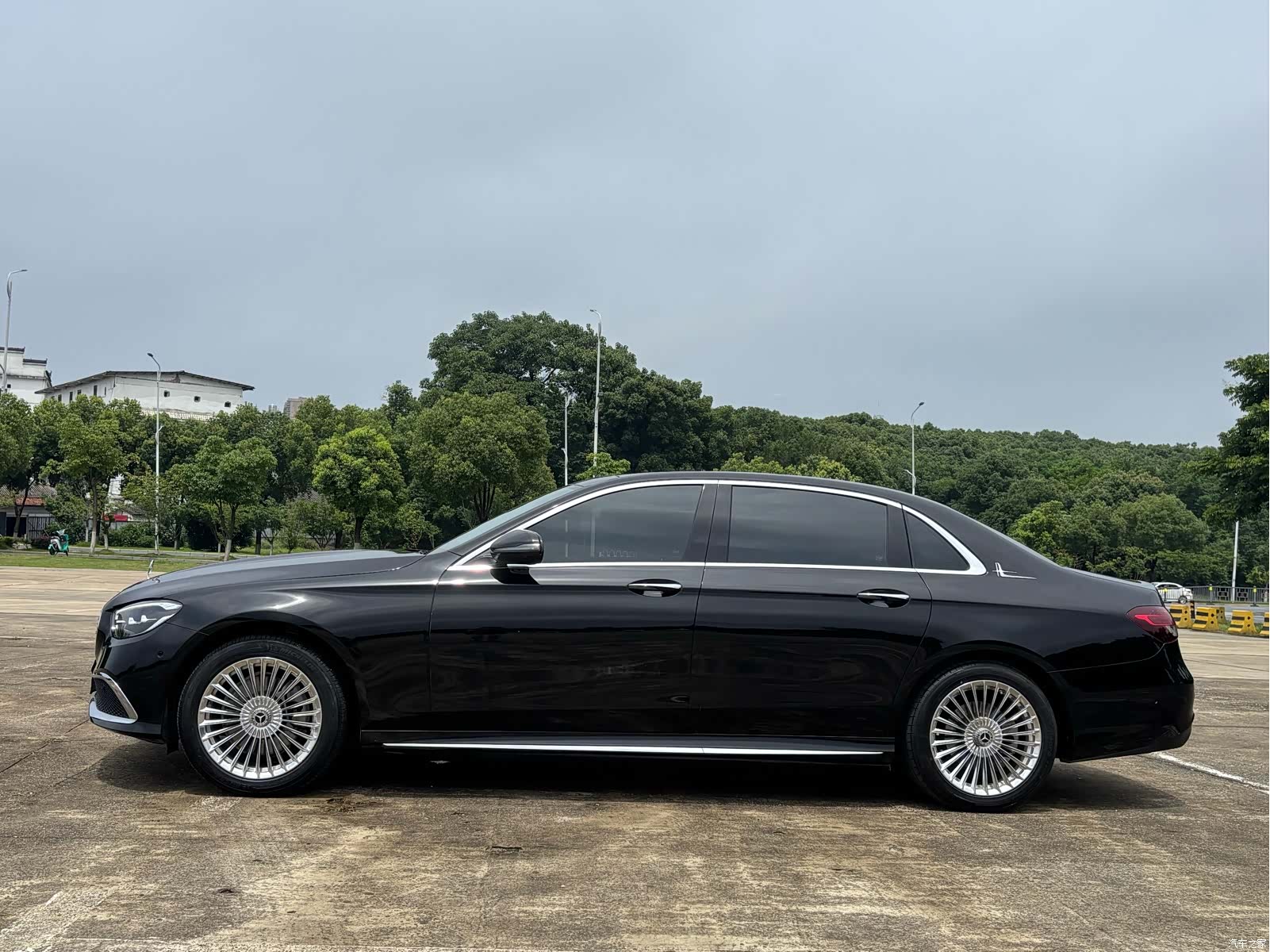 Mercedes-Benz E-Class, 2021 4