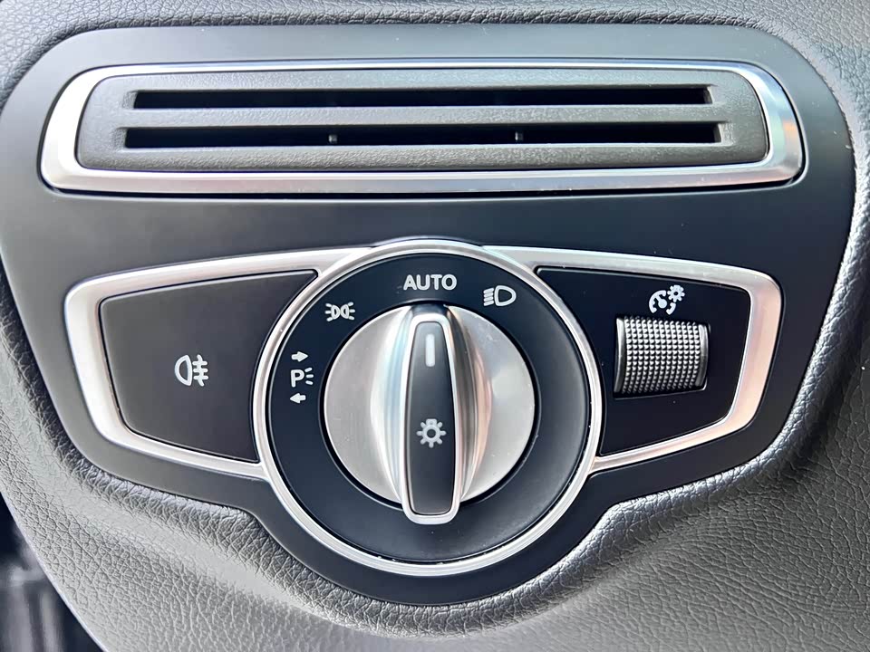 Mercedes-Benz GLC Mercedes-Benz GLC
