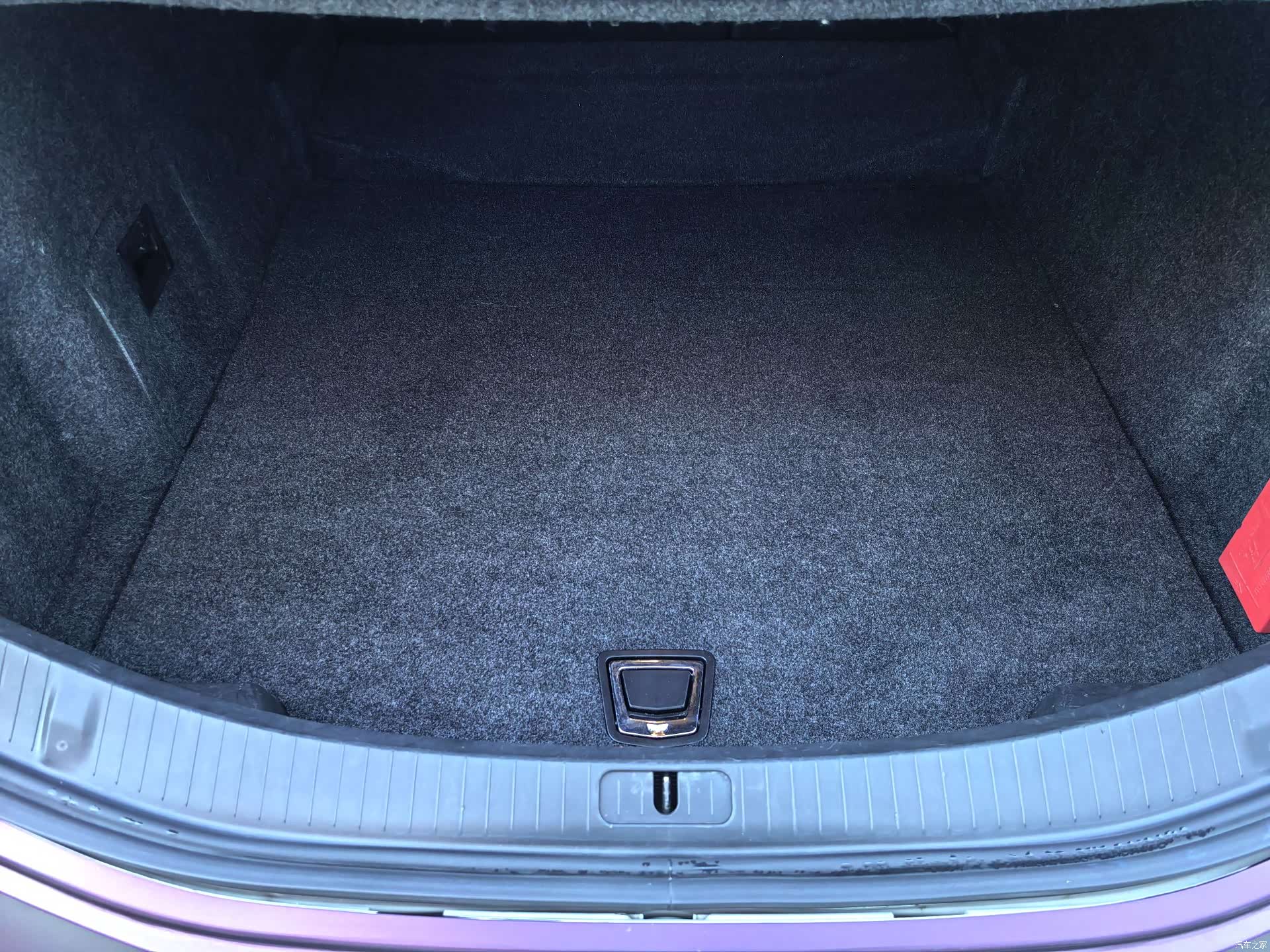 Cadillac XTS, 2017 32