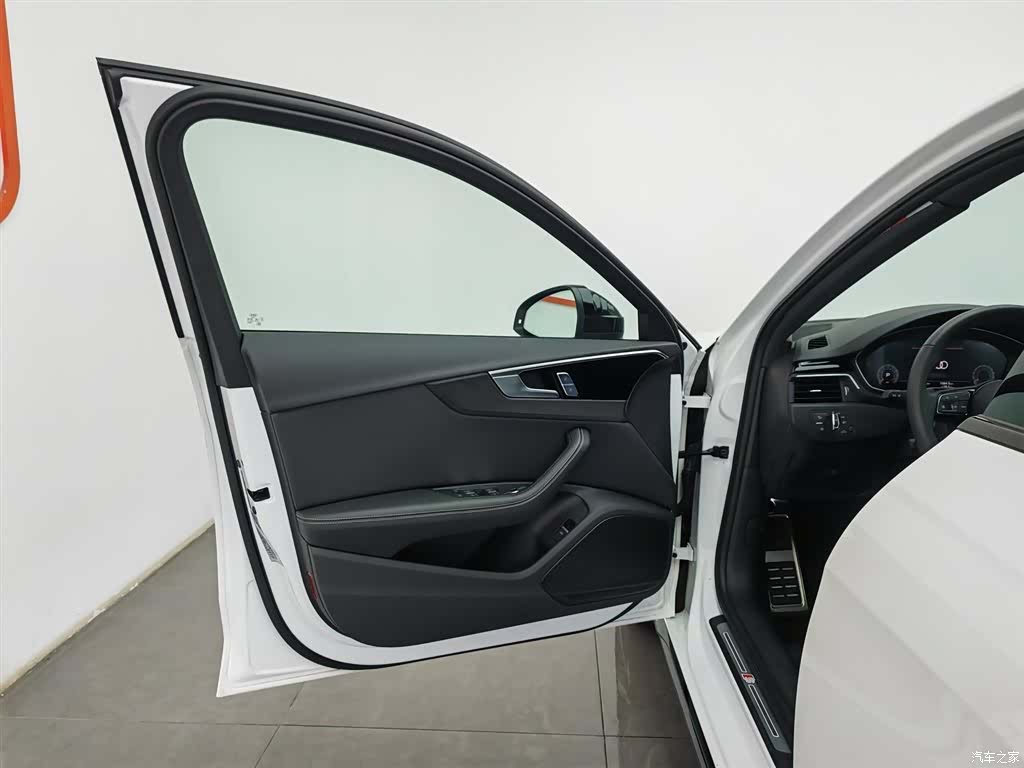 Audi A4L, 2025 8