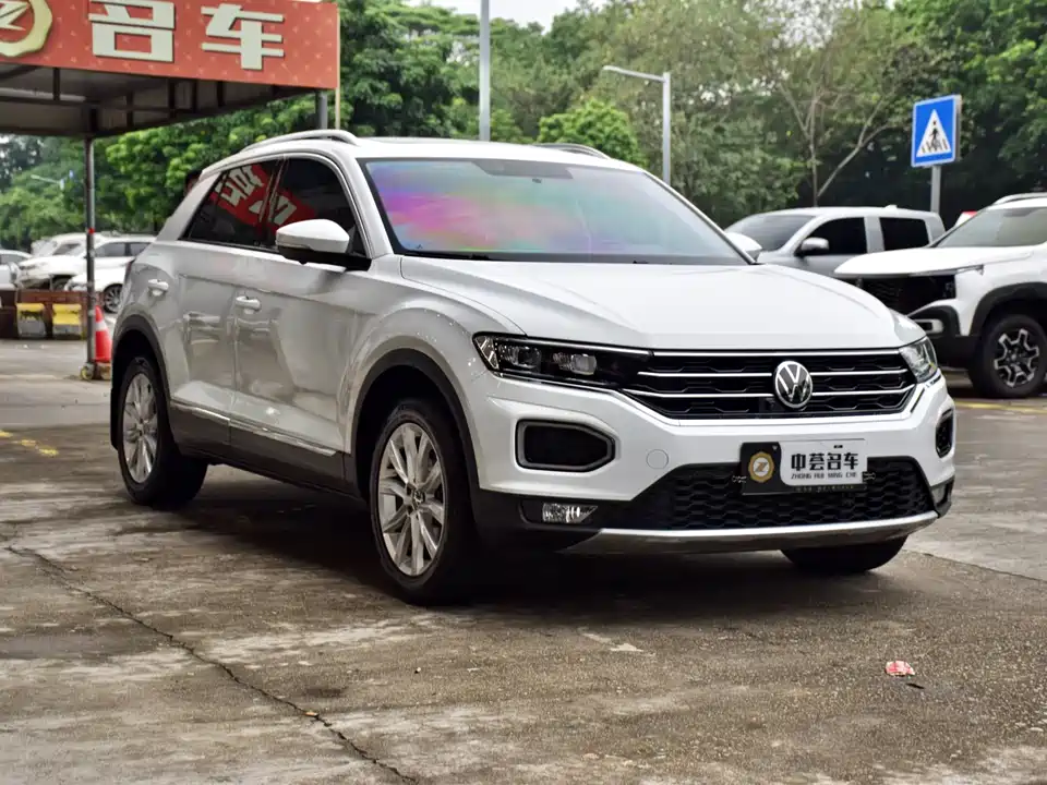Volkswagen T-ROC exploring Songs