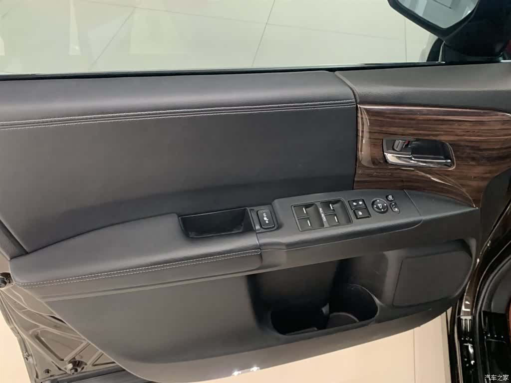 Honda Elysion, 2018 15