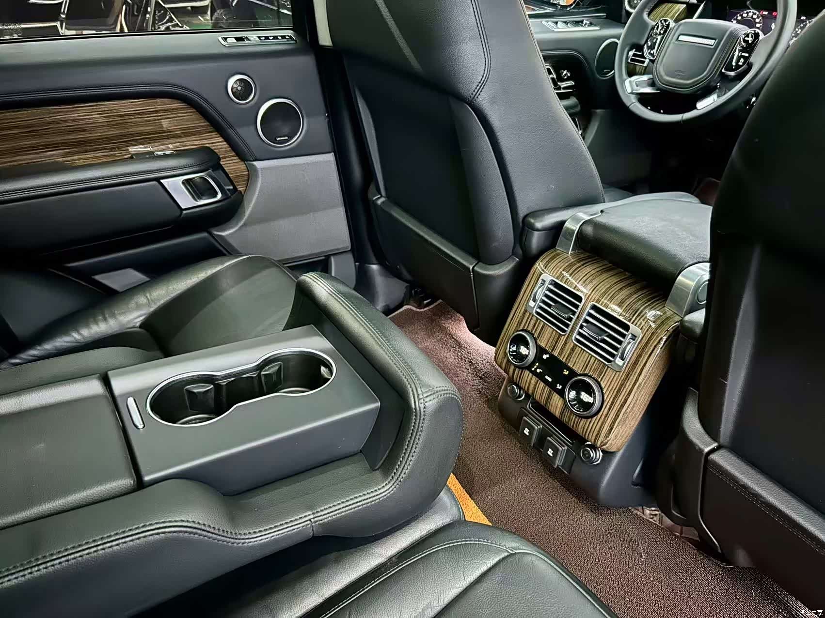 Land Rover Range Rover, 2019 14