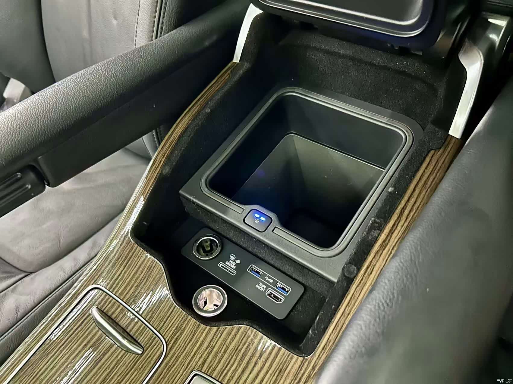 Land Rover Range Rover, 2019 10