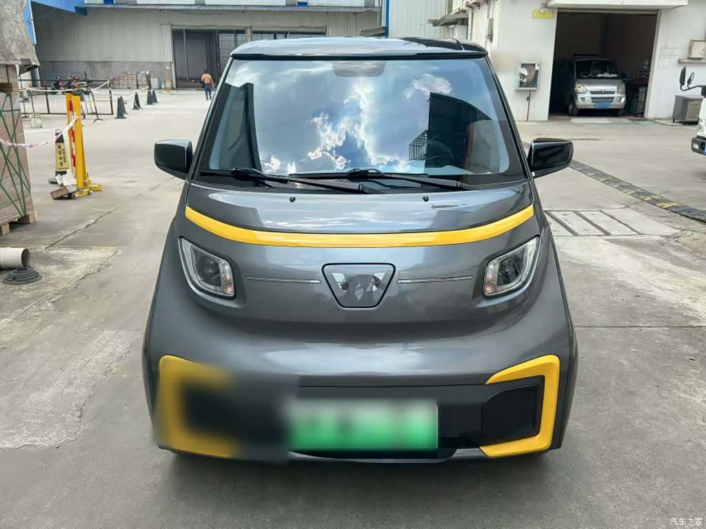 Wuling NanoEV, 2022 12