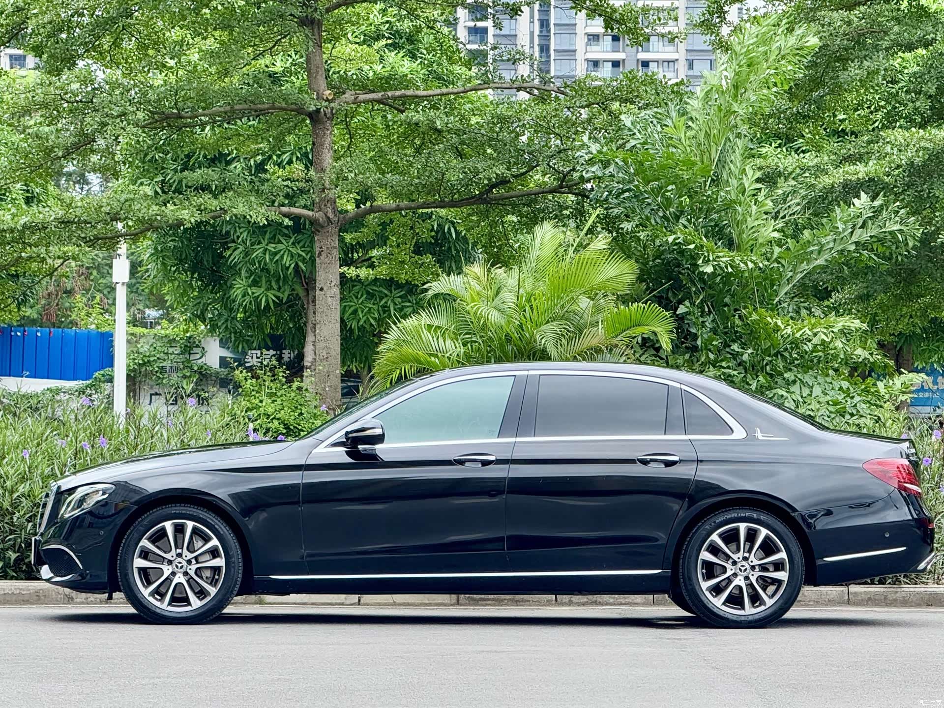 Mercedes-Benz E-Class, 2019 3